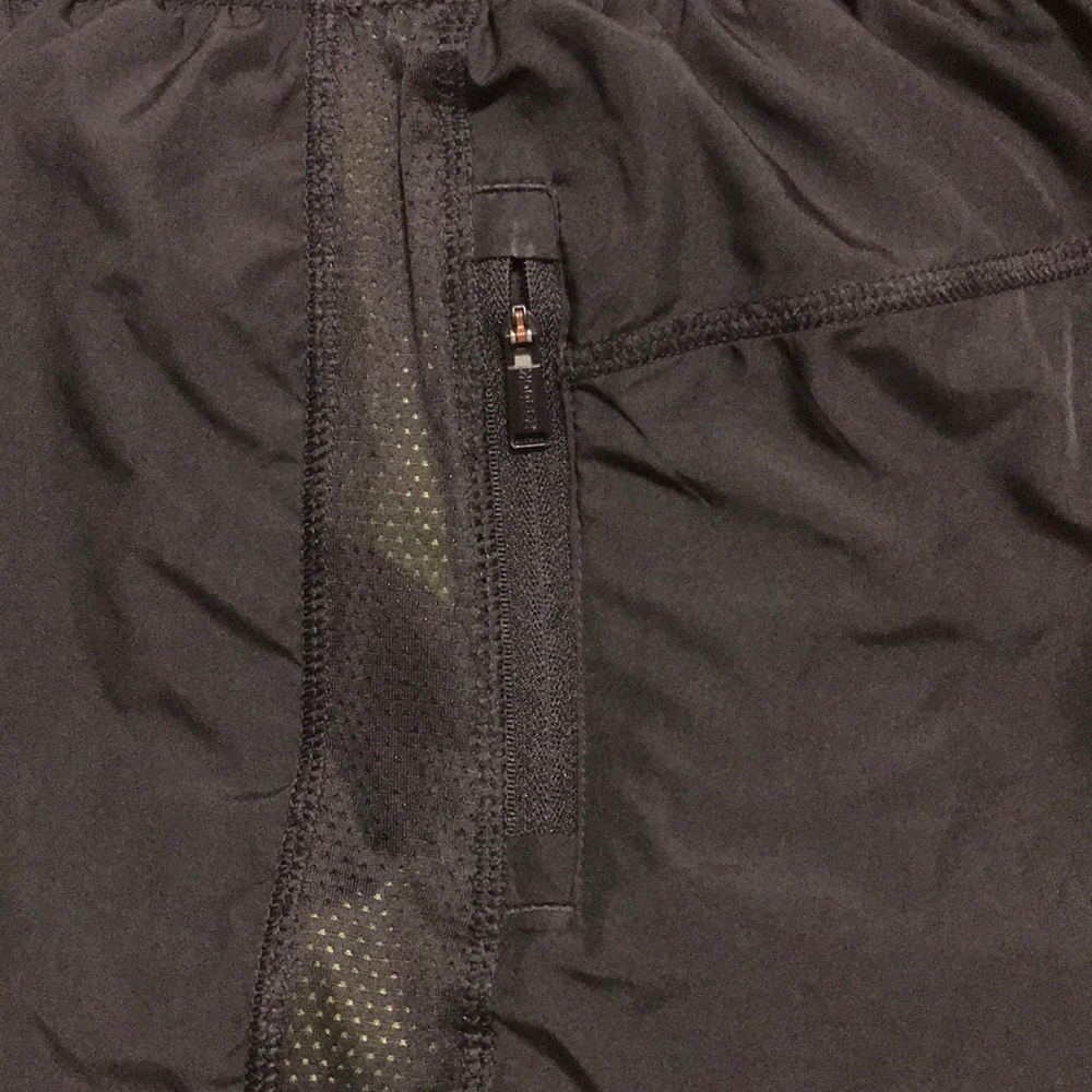 XL Reebok Lined Running Shorts - Picture 3 of 3